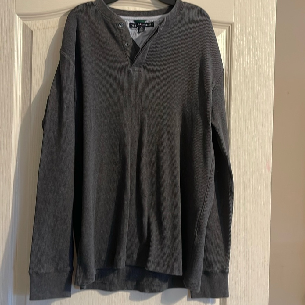 Men’s Tommy Hilfiger gray Henley